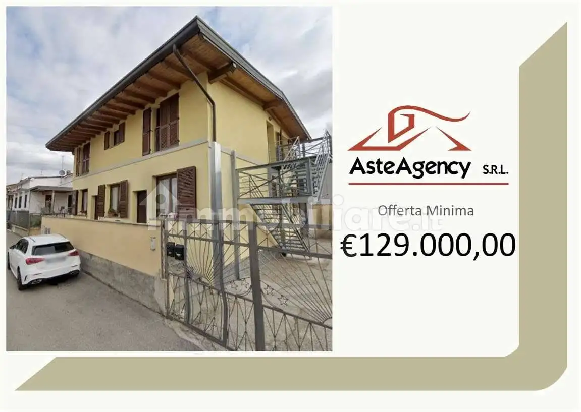 Appartamento in asta a Macherio