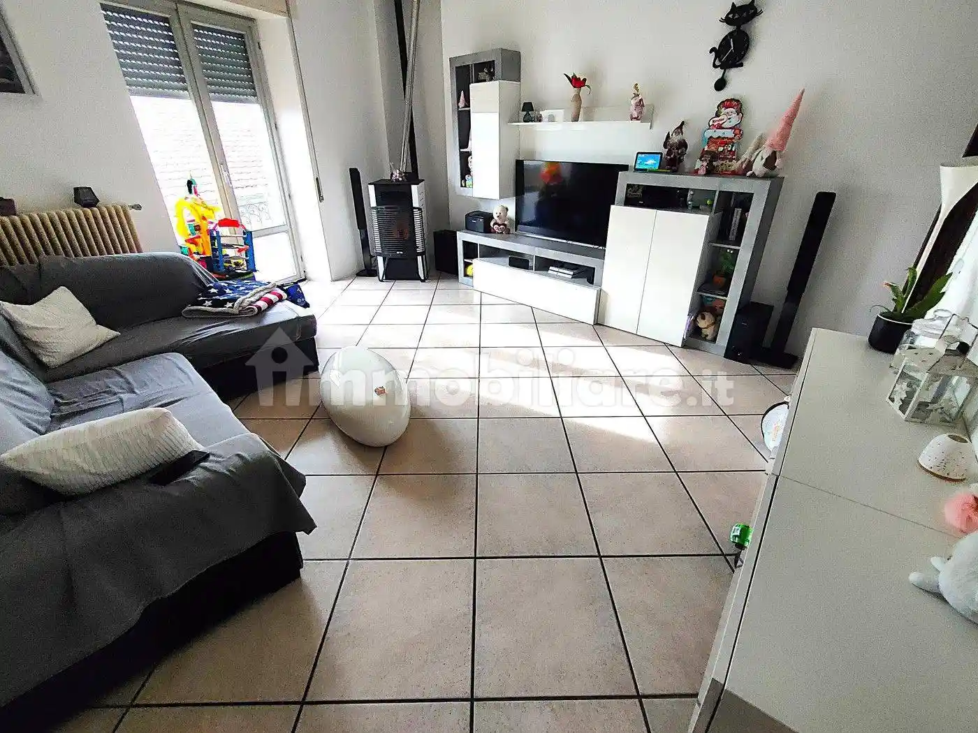 Quadrilocale via vittorio veneto, 8, Bizzarone - foto 2