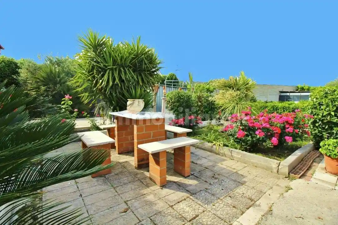 Villa unifamiliare via Vincenzo Gioberti 194, Provincia Nuova - Ospedale, Foggia - foto 2