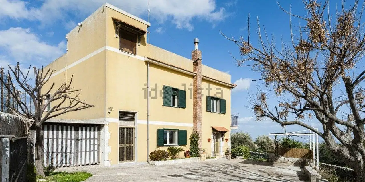 Casa indipendente in vendita a Modica