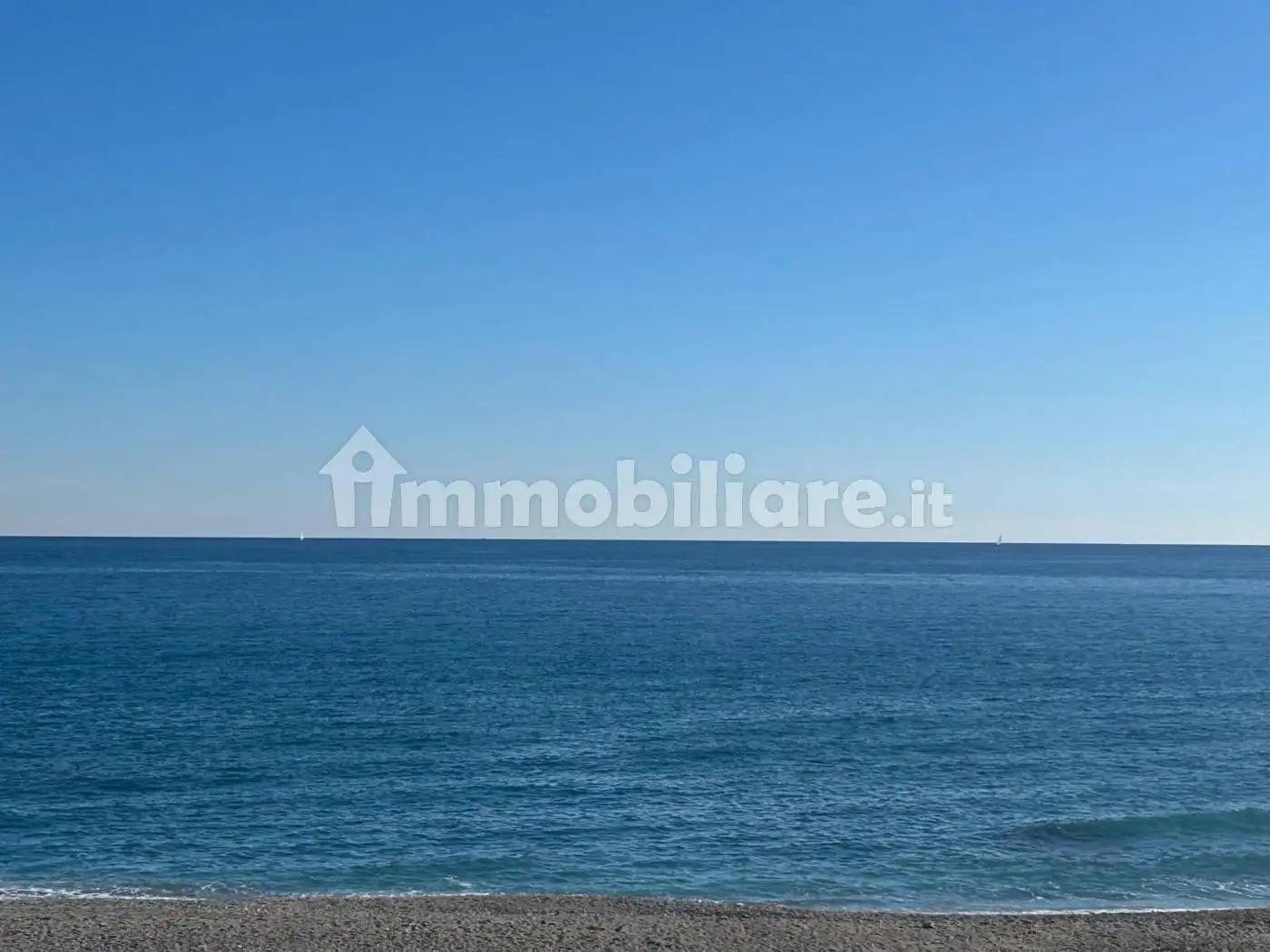 Bilocale Lungomare Giacomo Matteotti 35, Borghetto Santo Spirito - foto 2