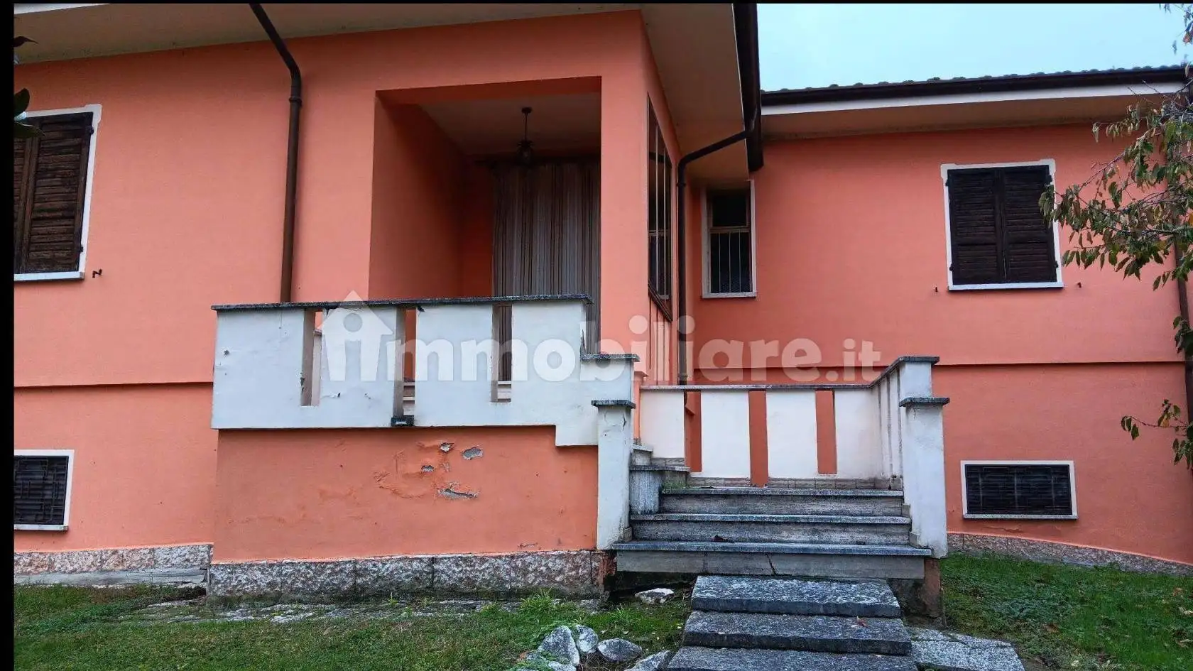 Villa in vendita a Sustinente