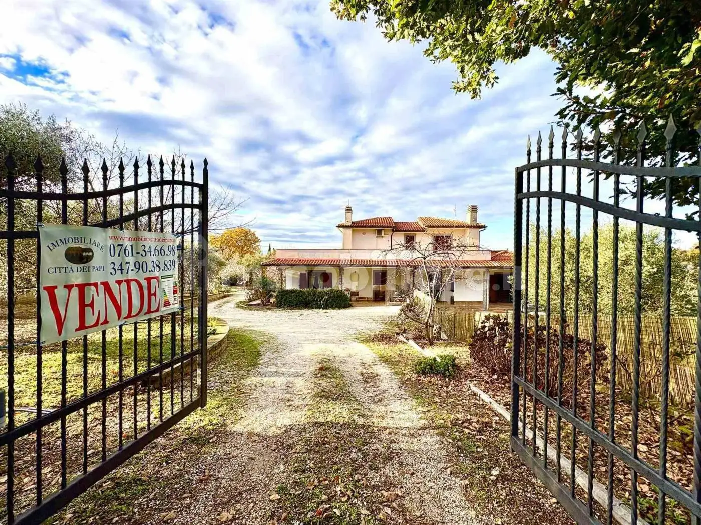 Villa in vendita a Viterbo