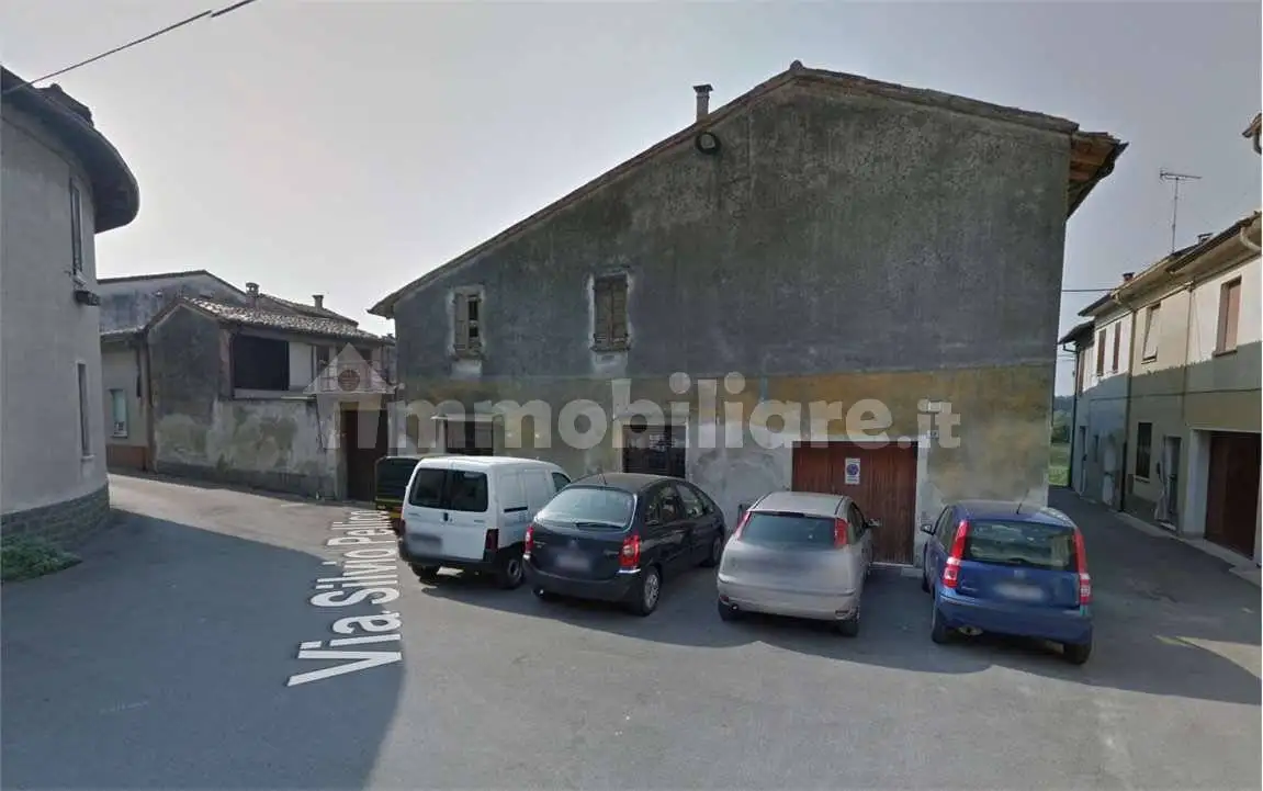 Casa indipendente in asta a Ostiano