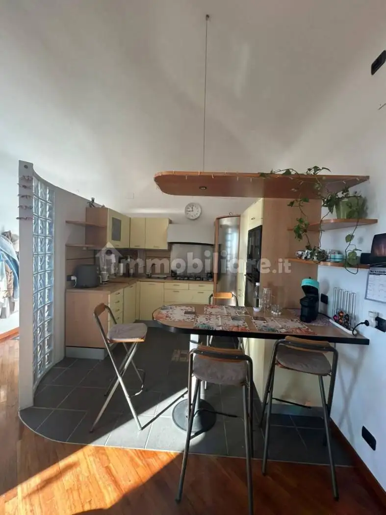 Appartamento in affitto a Genova