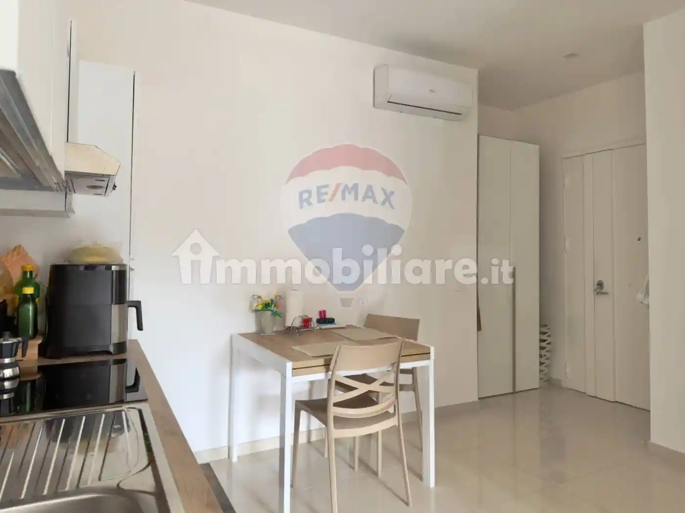 Bilocale via San Domenico 11, Vomero, Napoli - foto 3