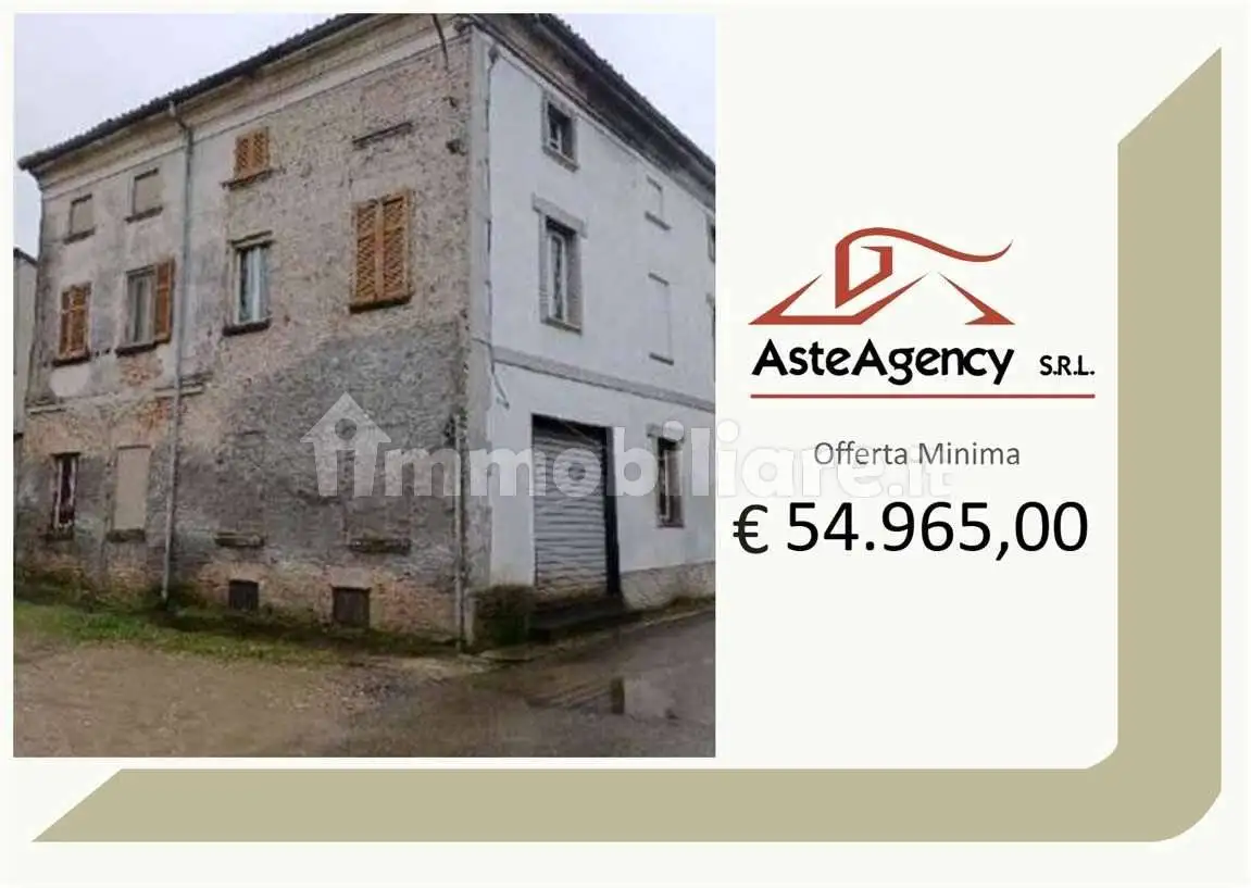 Casa indipendente in asta a Corana