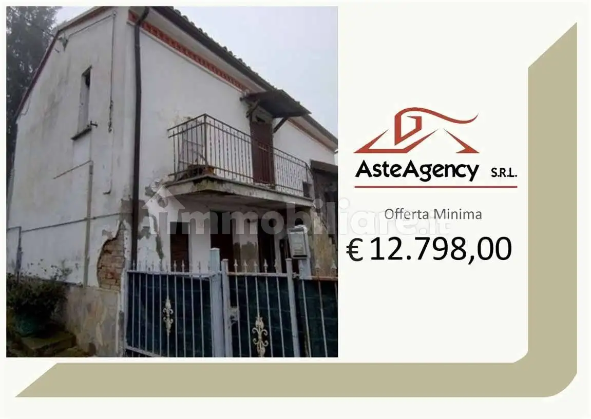 Villa in asta a Zavattarello