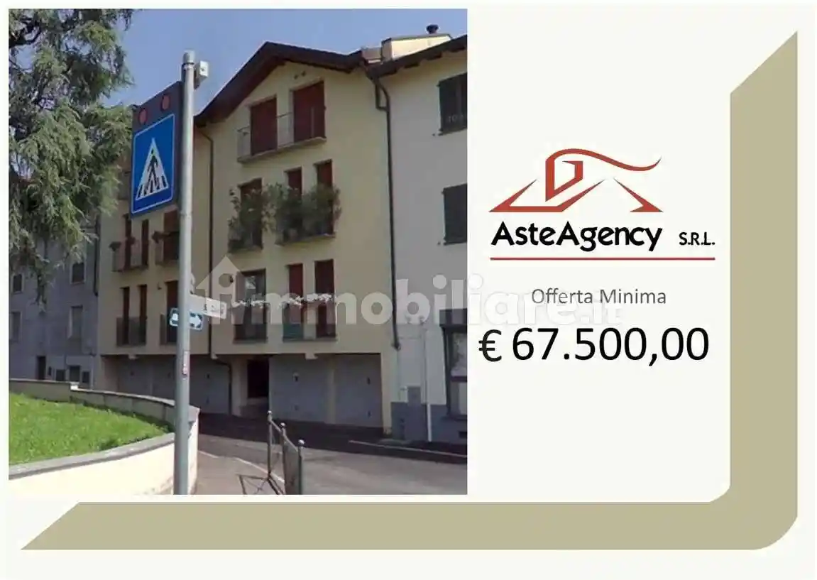 Appartamento in vendita a Verano Brianza