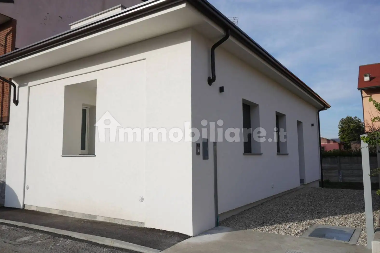 Villa unifamiliare via Umbria 10, Rondo Carducci, Medassino, Voghera - foto 2
