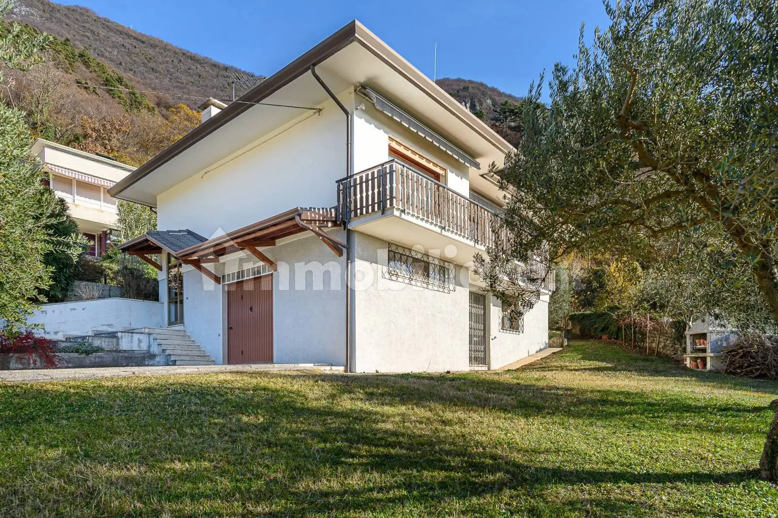 Villa in vendita a Pove del Grappa