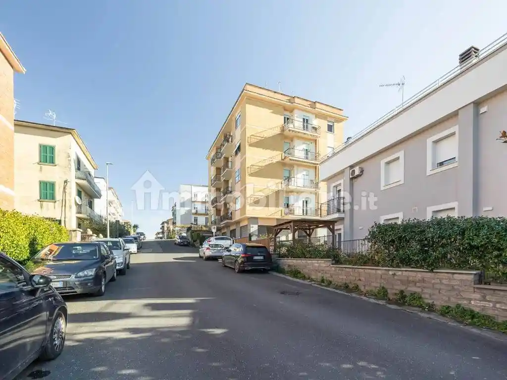 Quadrilocale via Santa Rosella, Bagnaia - La Quercia, Viterbo - foto 3