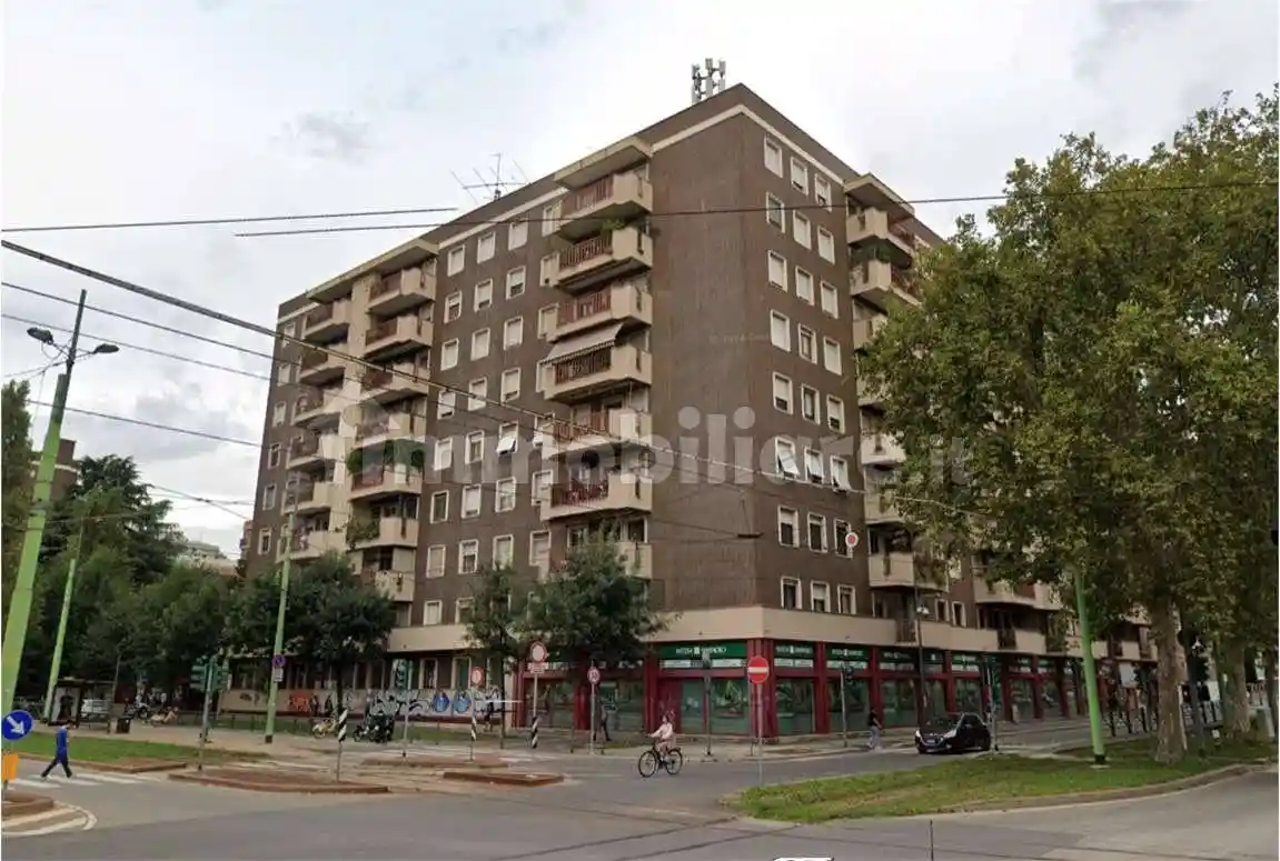 Appartamento all'asta viale Ca' Granda, 2, Milano - foto 2