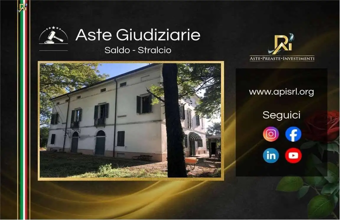 Villa in asta a Parma