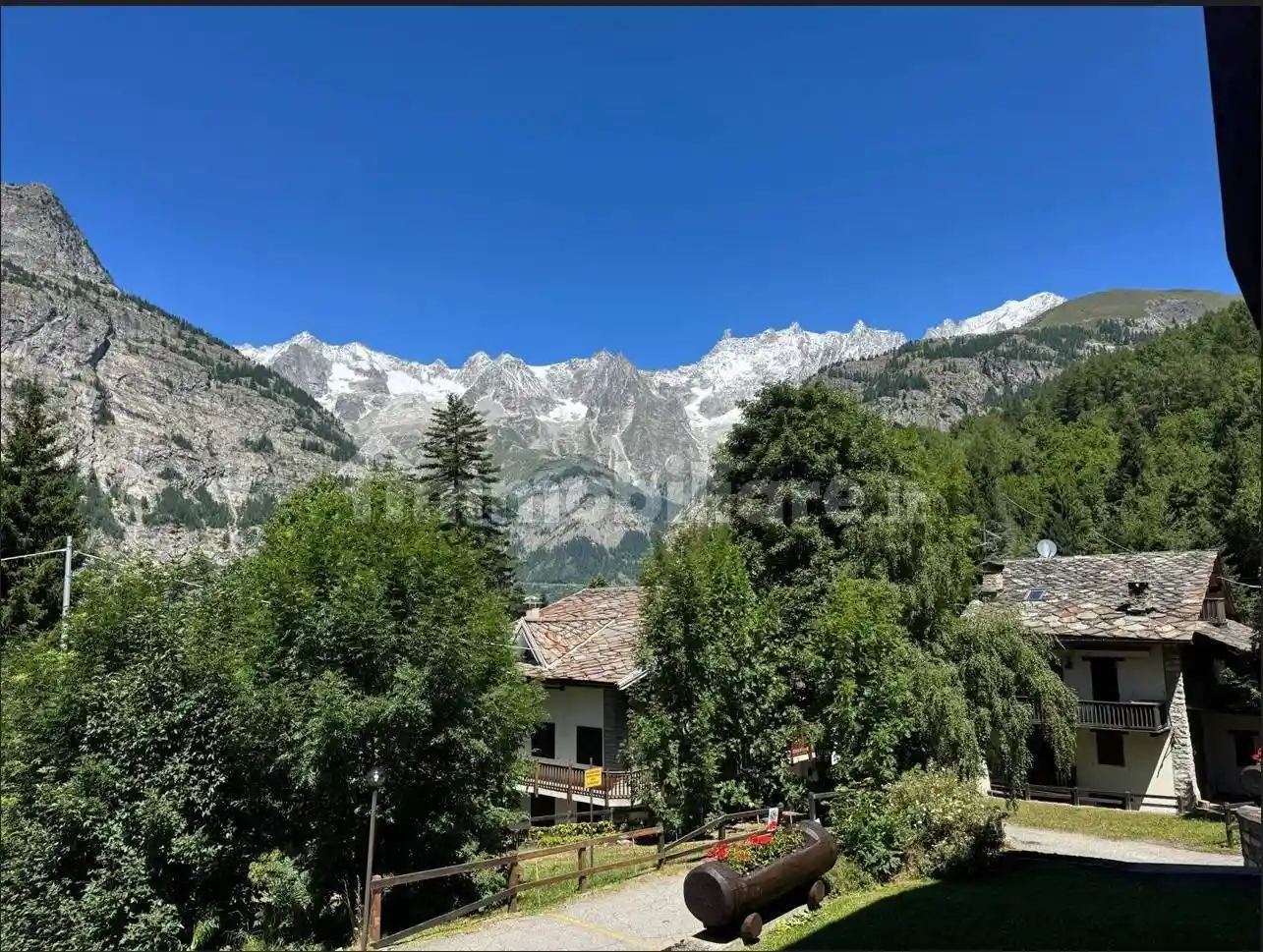 Monolocale strada del Pussey 13, Centro, Courmayeur - foto 2