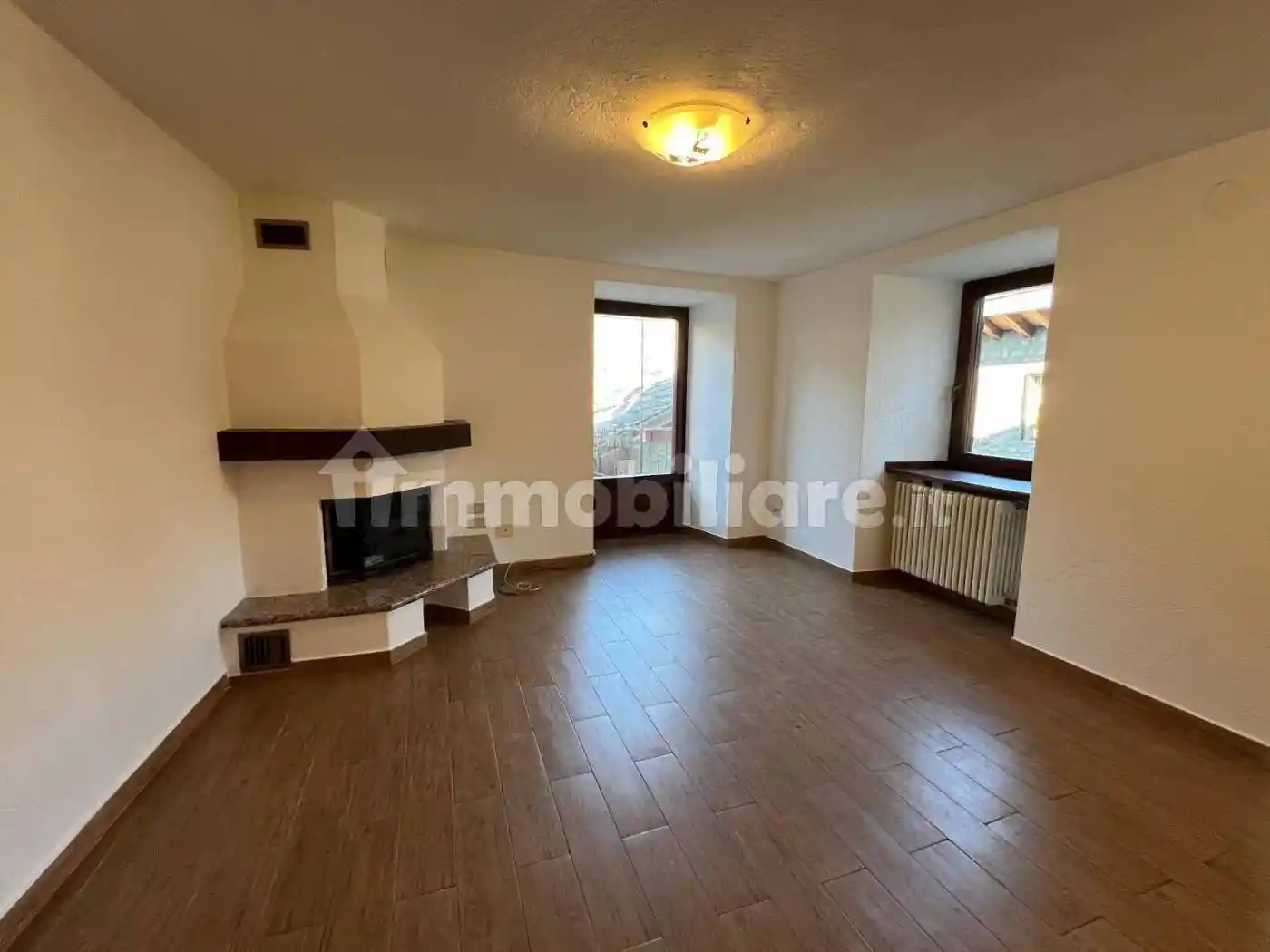 Trilocale primo piano, Centro, La Salle - foto 3