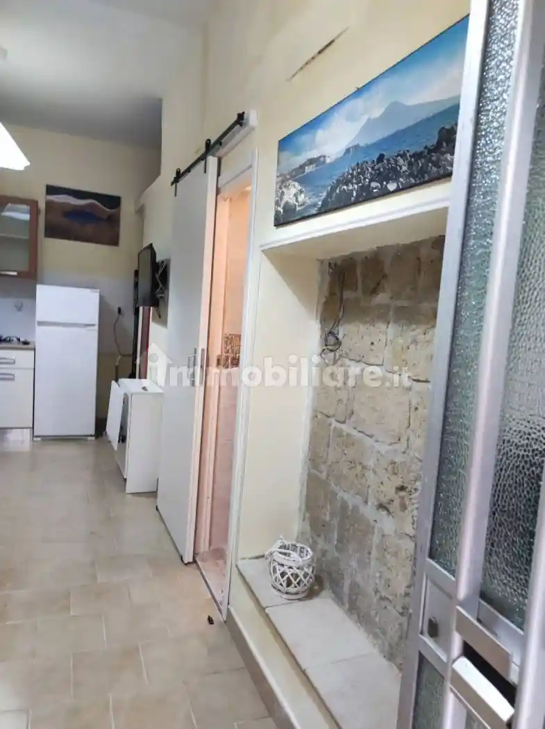 Monolocale via Santi Giovanni e Paolo, San Carlo All'Arena, Napoli - foto 3