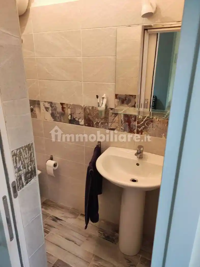 Monolocale via Santi Giovanni e Paolo, San Carlo All'Arena, Napoli - foto 5