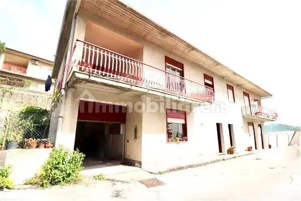 Villetta a schiera in vendita a Zafferana Etnea