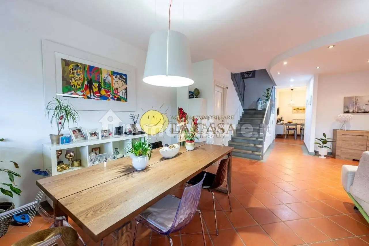 Casa indipendente in vendita a Figline e Incisa Valdarno