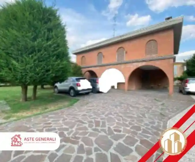 Villa in vendita a Mirandola