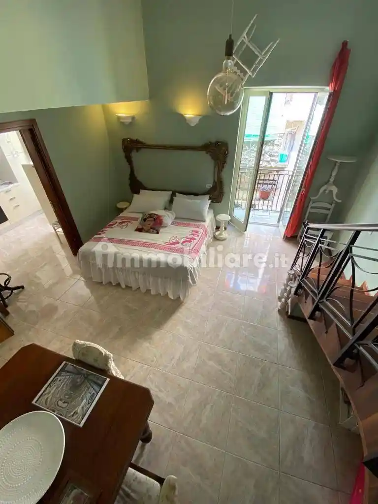 Appartamento in affitto a Napoli