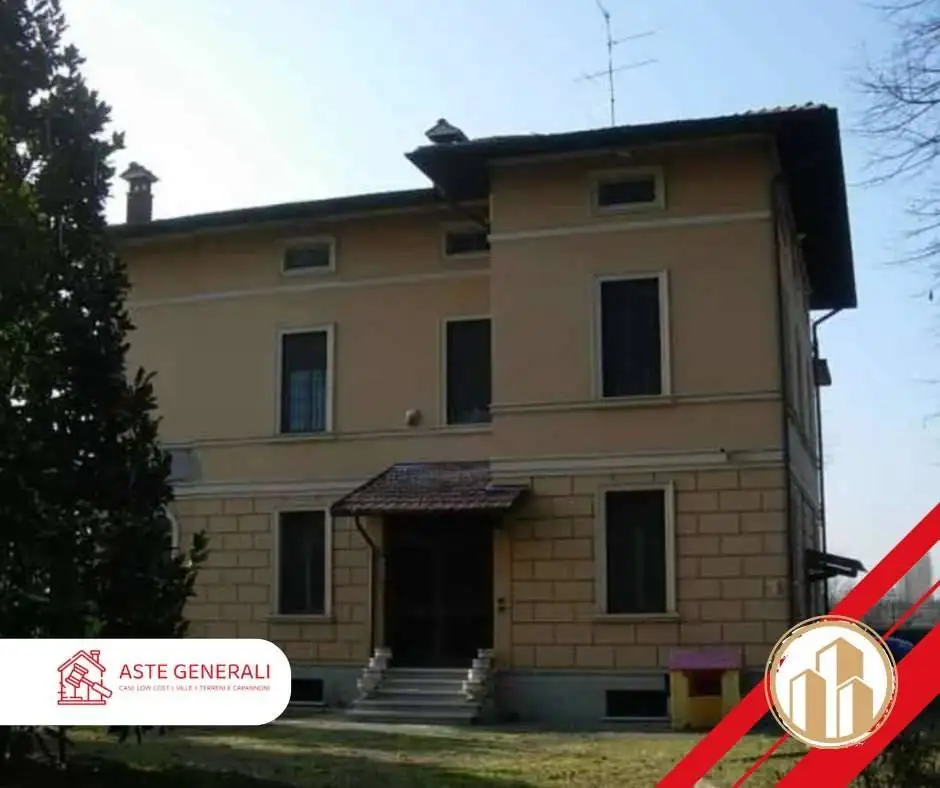 Villa in asta a Spilamberto