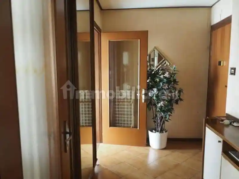 Trilocale buono stato, primo piano, Largo Barriera - Ospedale Maggiore, Trieste - foto 3