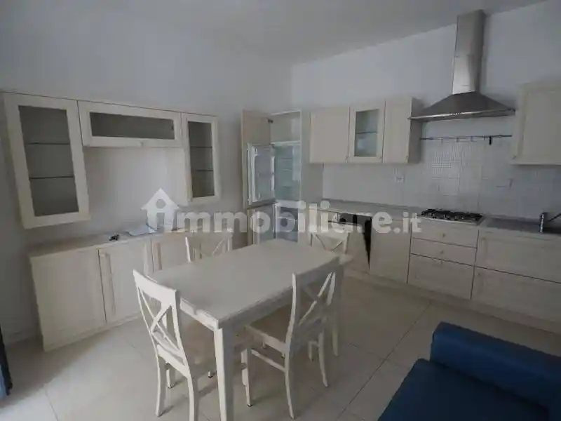 Bilocale ottimo stato, terzo piano, San Giacomo, Trieste - foto 3