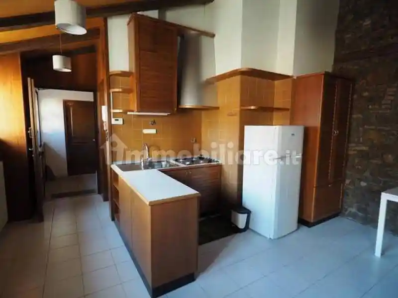 Bilocale buono stato, quarto piano, Città Vecchia, Trieste - foto 4