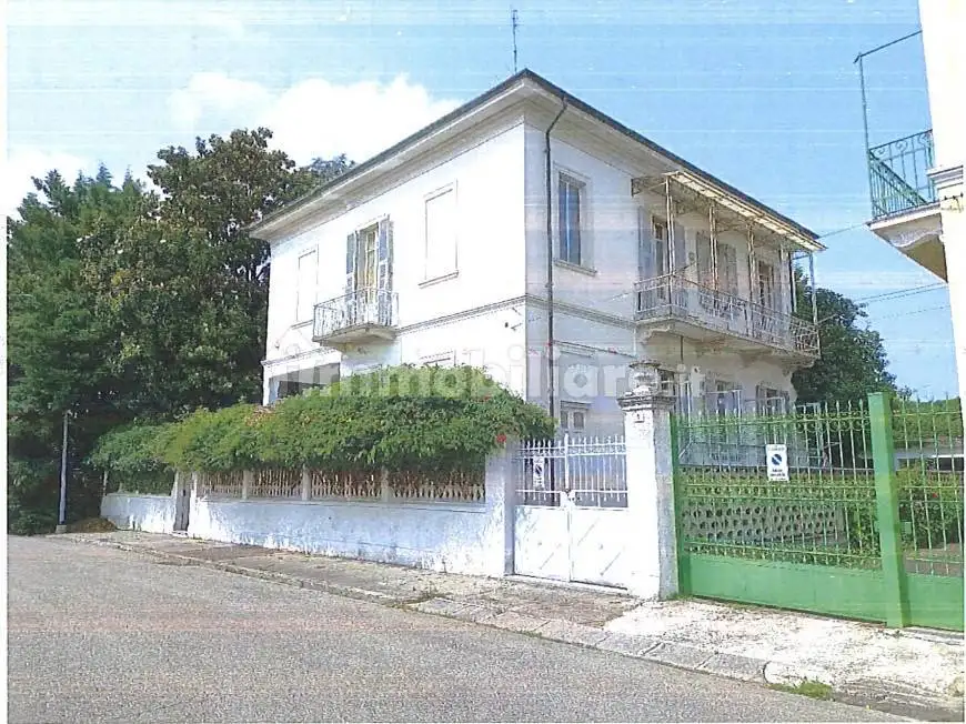 Villa in asta a Alessandria