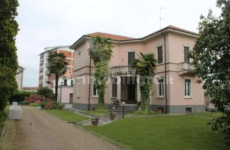Villa in asta a Gallarate