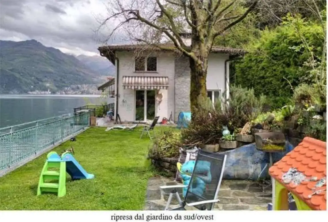 Casa indipendente in asta a Claino con Osteno