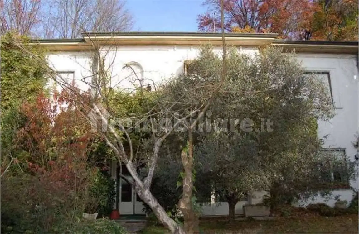 Villa in asta a Albizzate