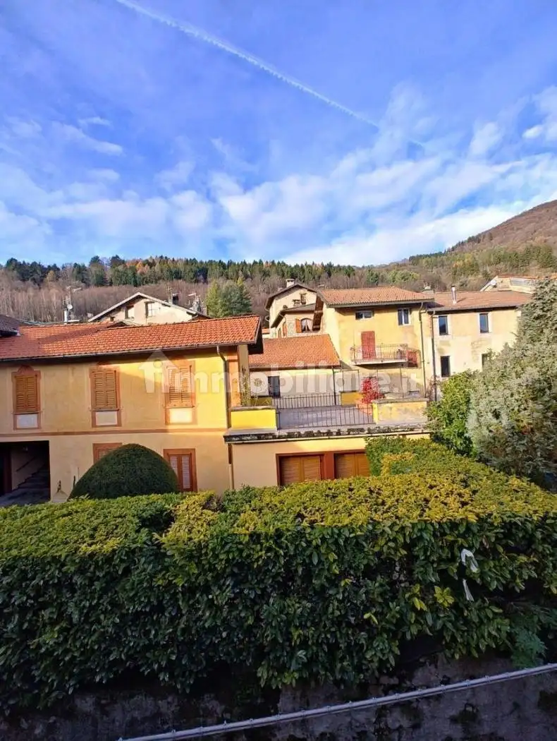 Quadrilocale via Gilberto Lanfranconi 14, Ramponio Verna, Alta Valle Intelvi - foto 3