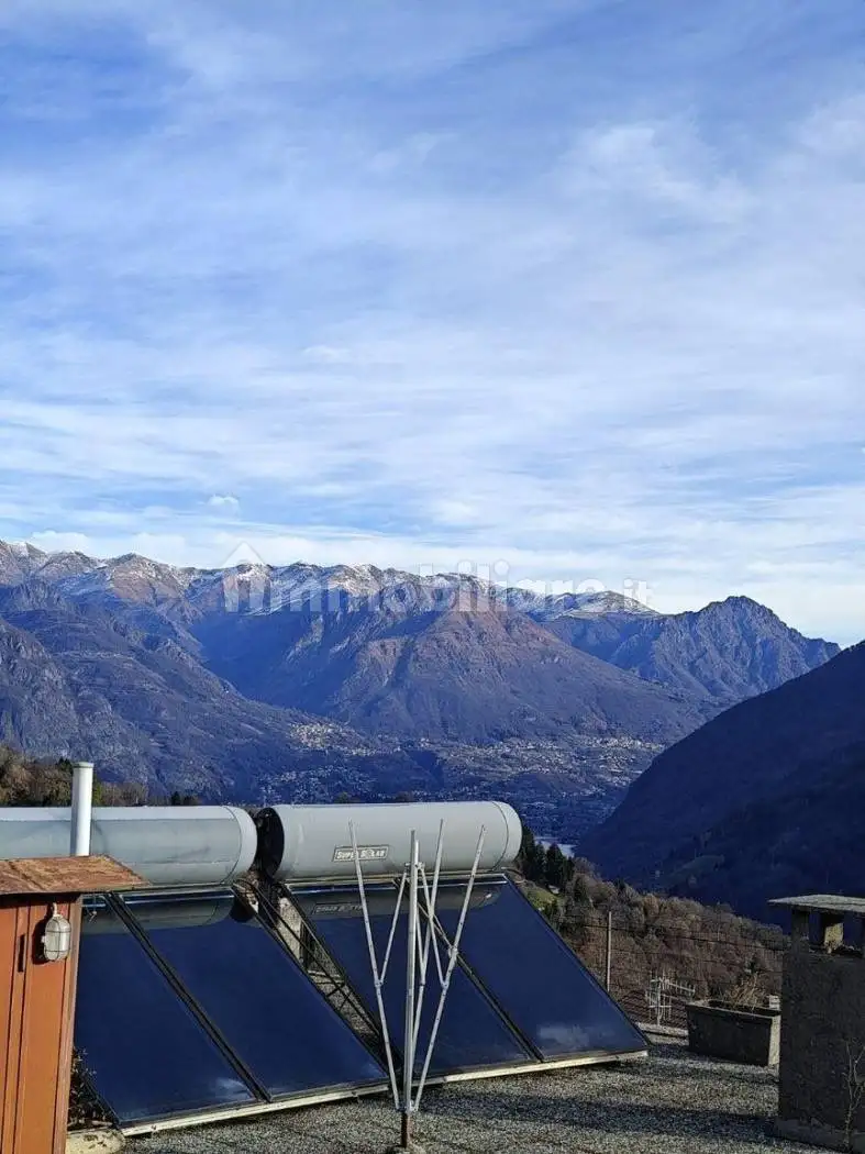 Quadrilocale via Gilberto Lanfranconi 14, Ramponio Verna, Alta Valle Intelvi - foto 5