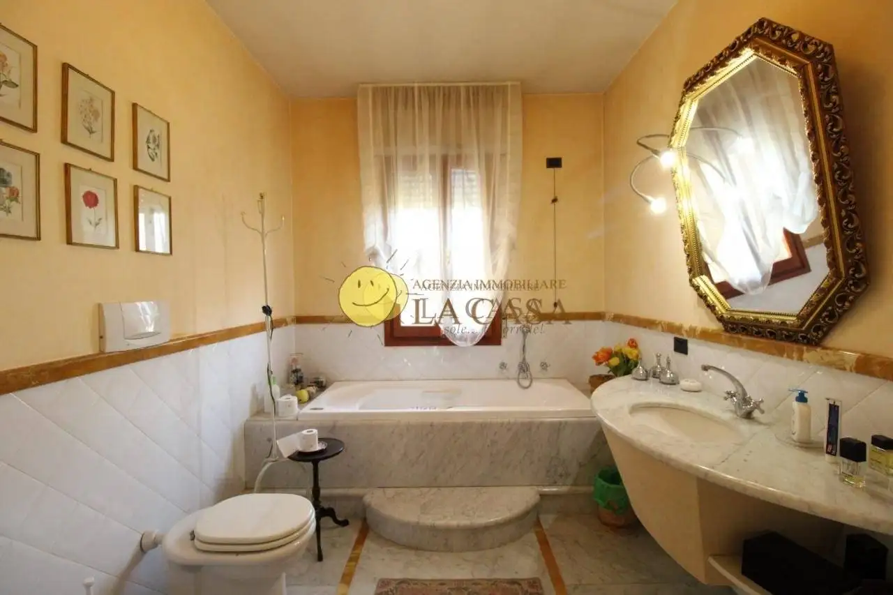 Villa a schiera 5 locali, buono stato, Aiaccia, Figline e Incisa Valdarno - foto 4