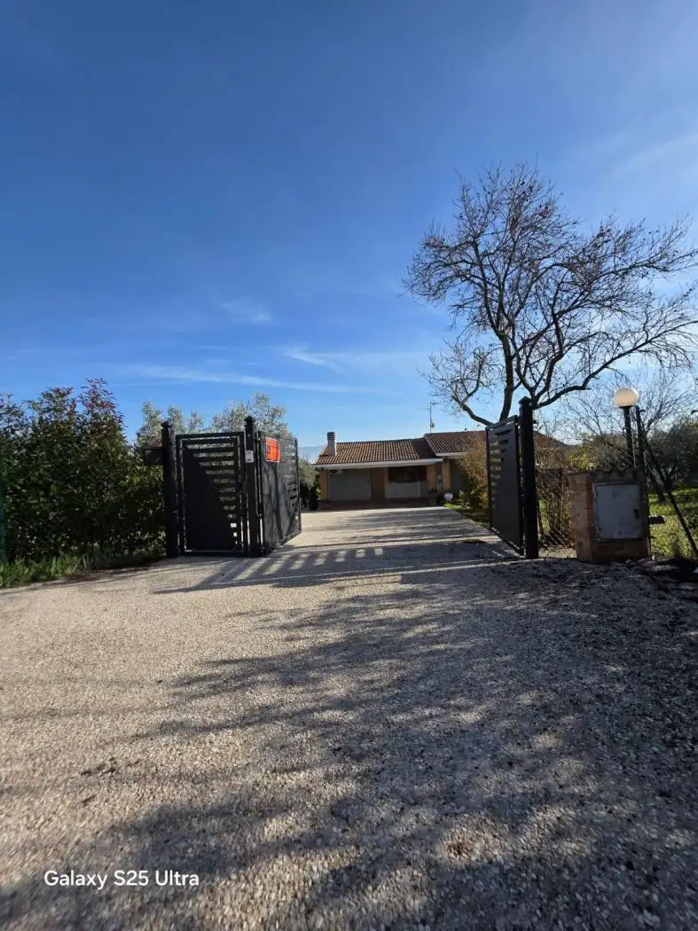 Villa in vendita a Bevagna