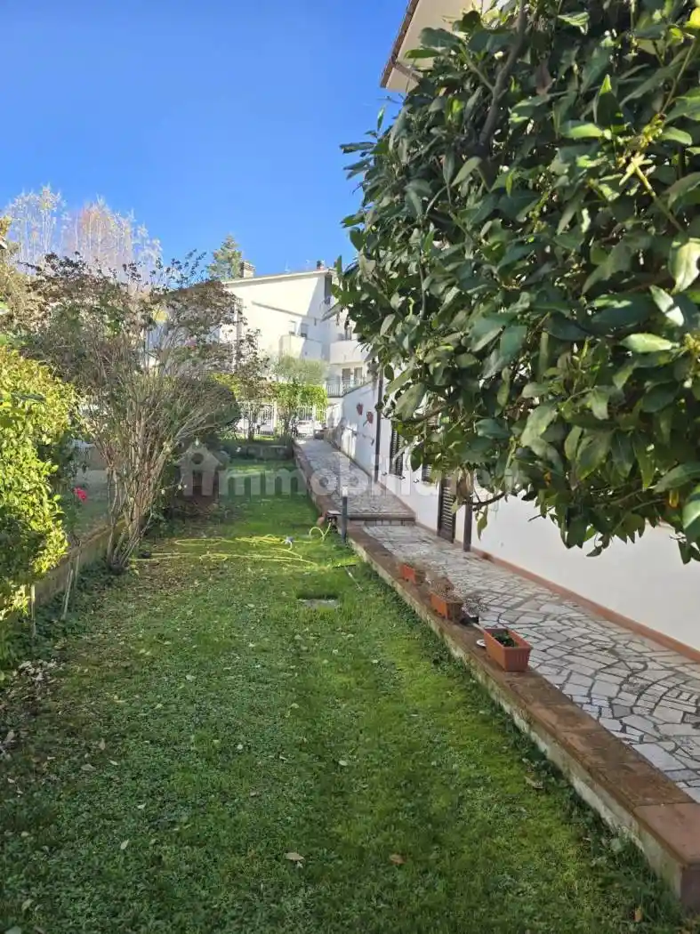 Villa plurifamiliare via 4 Novembre 28, Santa Rufina, Cittaducale - foto 4