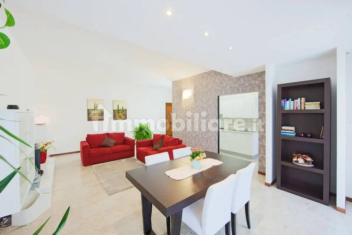 Trilocale via Don Luigi Sturzo 31, Ariosto, Lecce - foto 2