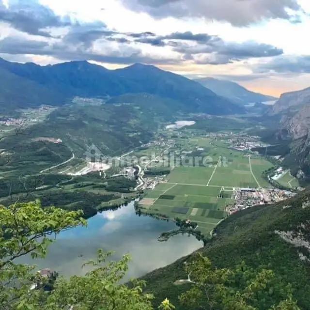 Palazzo - Edificio in vendita a Vallelaghi