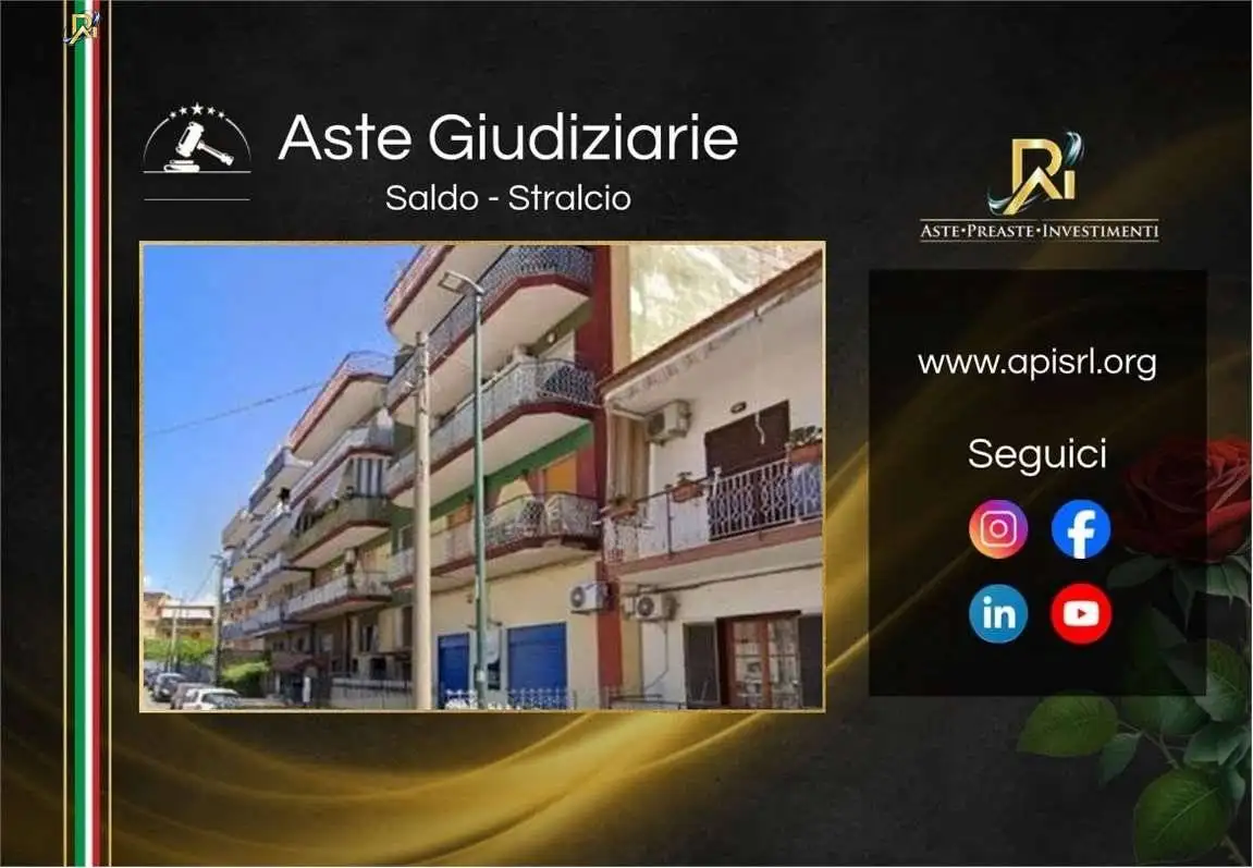 Appartamento in vendita a Napoli