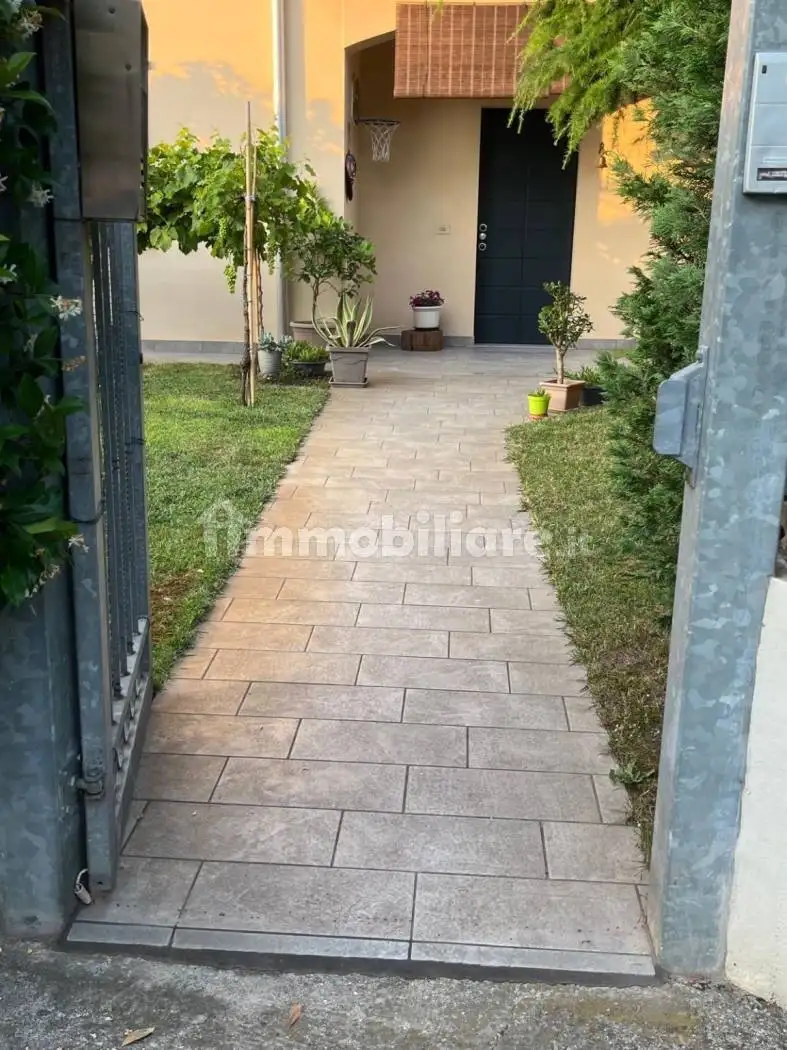 Trilocale via Lazio 23, Asola - foto 3