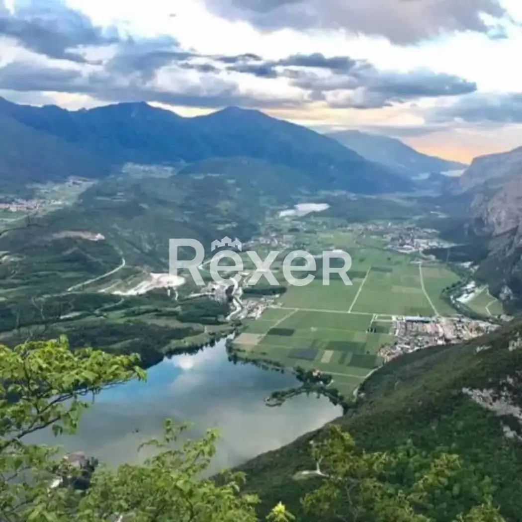 Rustico - Casale in vendita a Vallelaghi