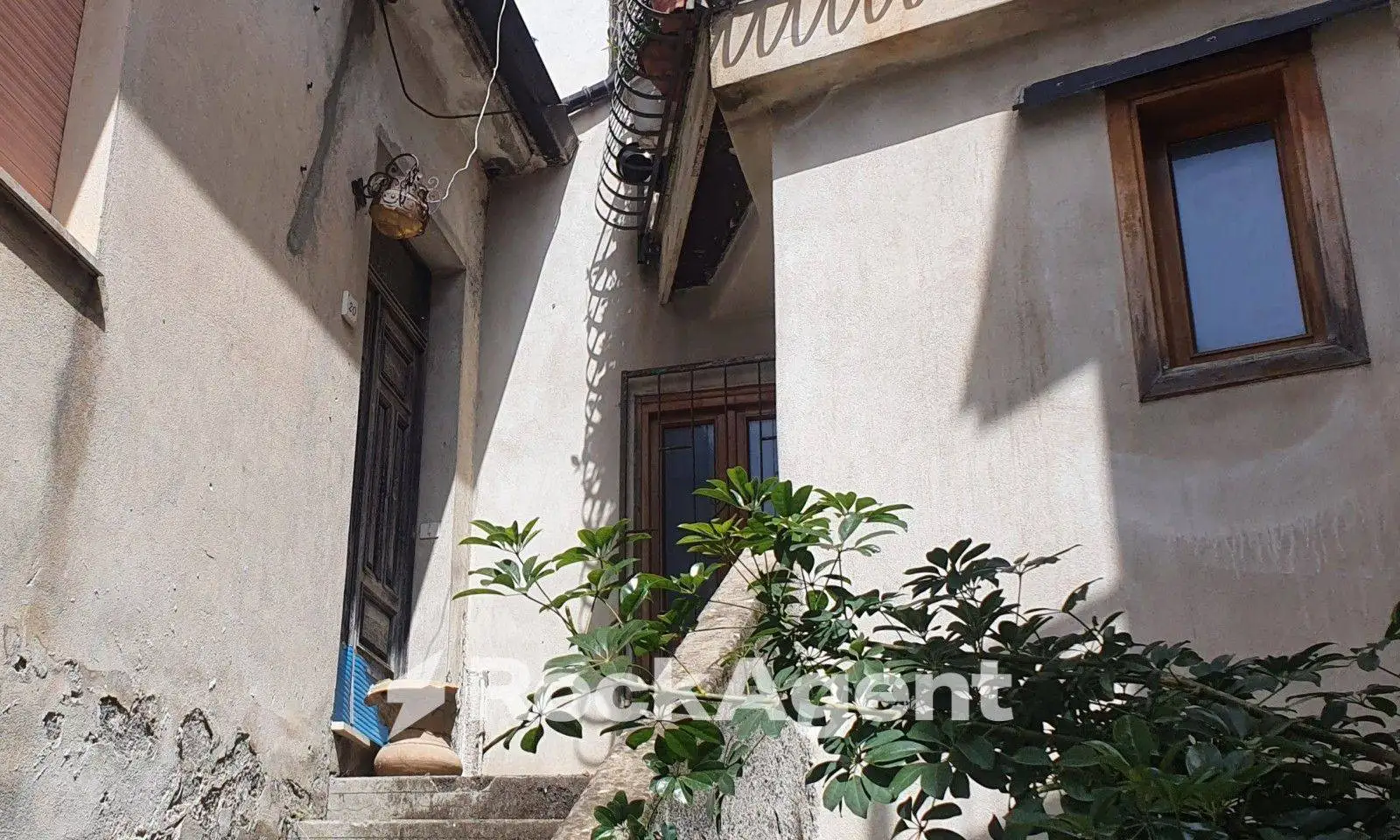 Terratetto unifamiliare piazza F. Caligiuri, Amato - foto 4