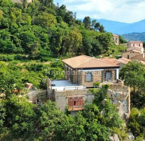 Villa in vendita a Pollina