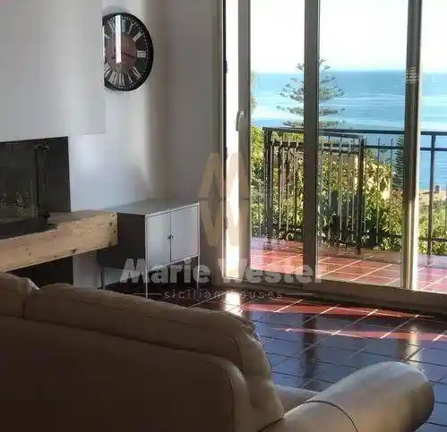 Villa in vendita a Altavilla Milicia