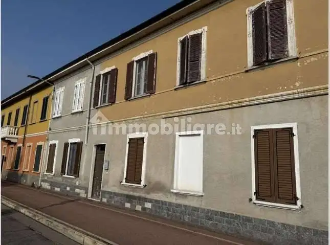 Appartamento in asta a Inveruno