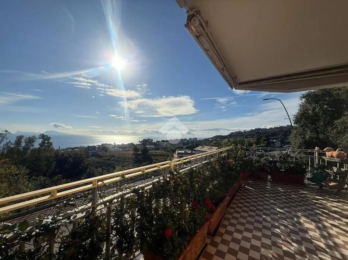 Appartamento in vendita a Napoli