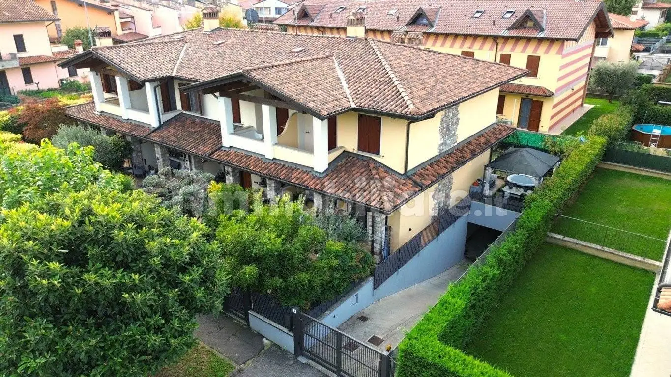 Villetta a schiera in vendita a Coccaglio